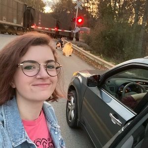 Meet your Posher, Alyssa